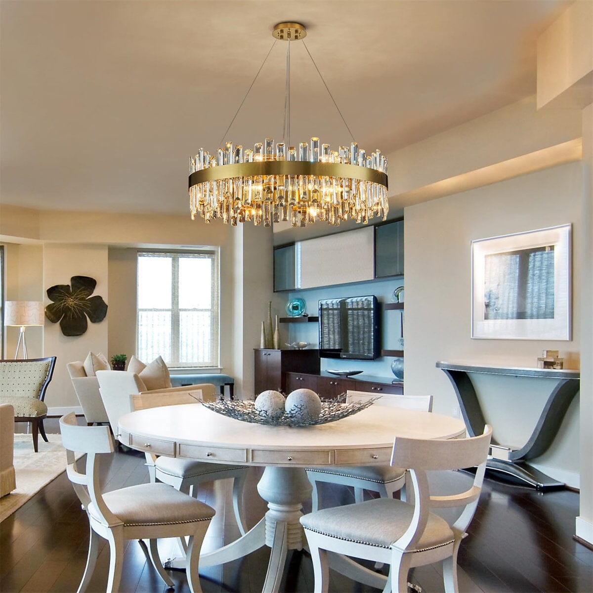 Chandeliers & Statement Lighting