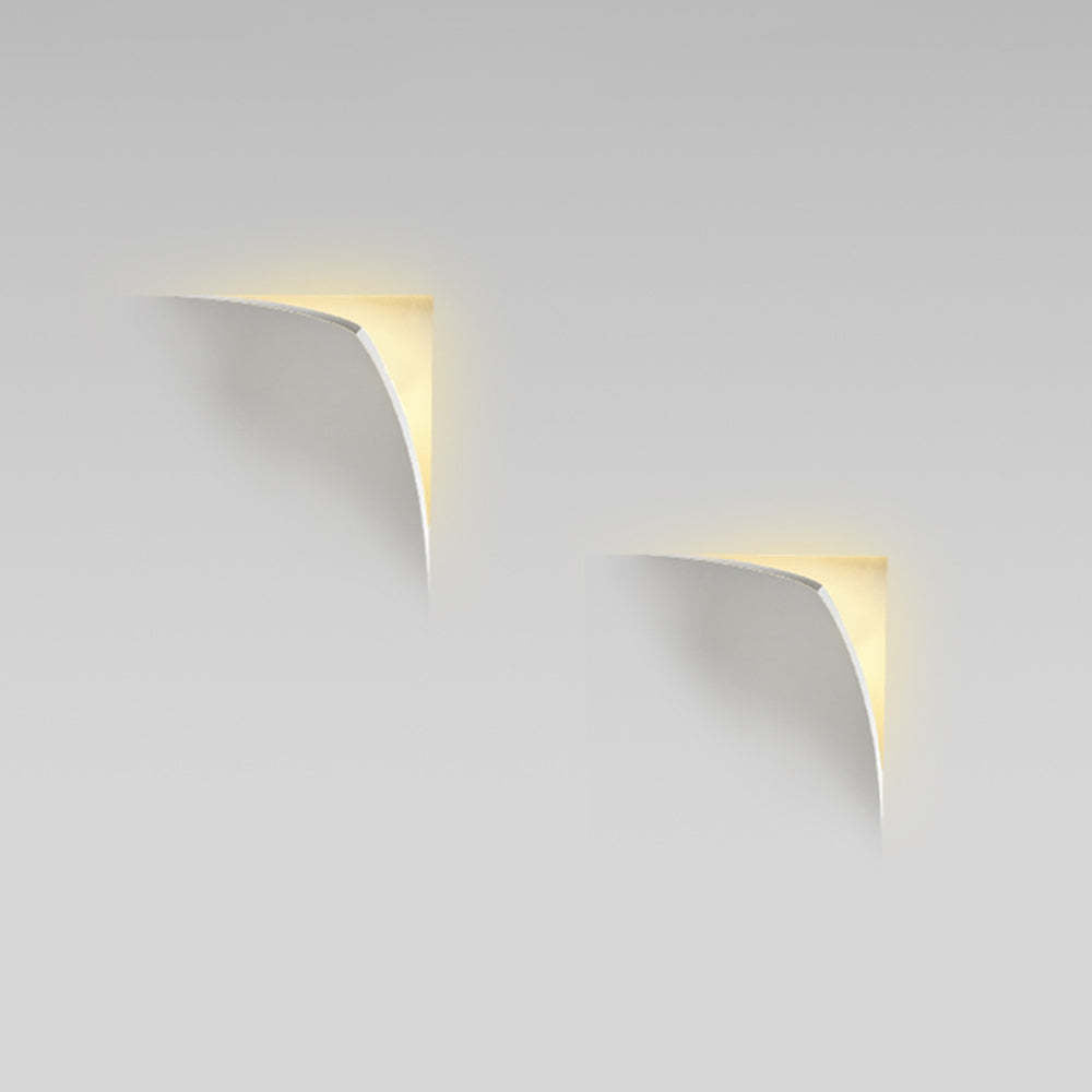 Aria Modern White Recessed LED Wall Lamp with Metal and Plaster Finish