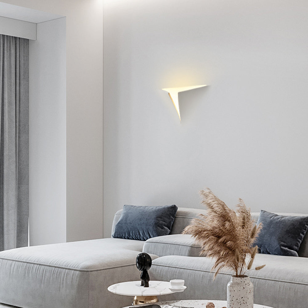 Aria Modern White Recessed LED Wall Lamp with Metal and Plaster Finish