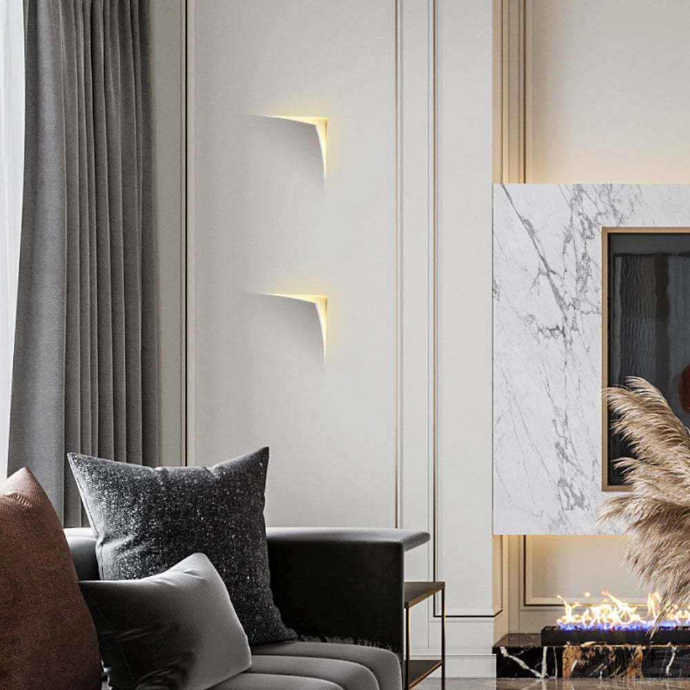 Aria Modern White Recessed LED Wall Lamp with Metal and Plaster Finish