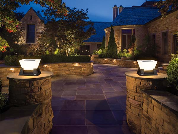 RIRZ NOVA Solar Post Light Modern Architectural LED Outdoor Pathway Garden — 28cm