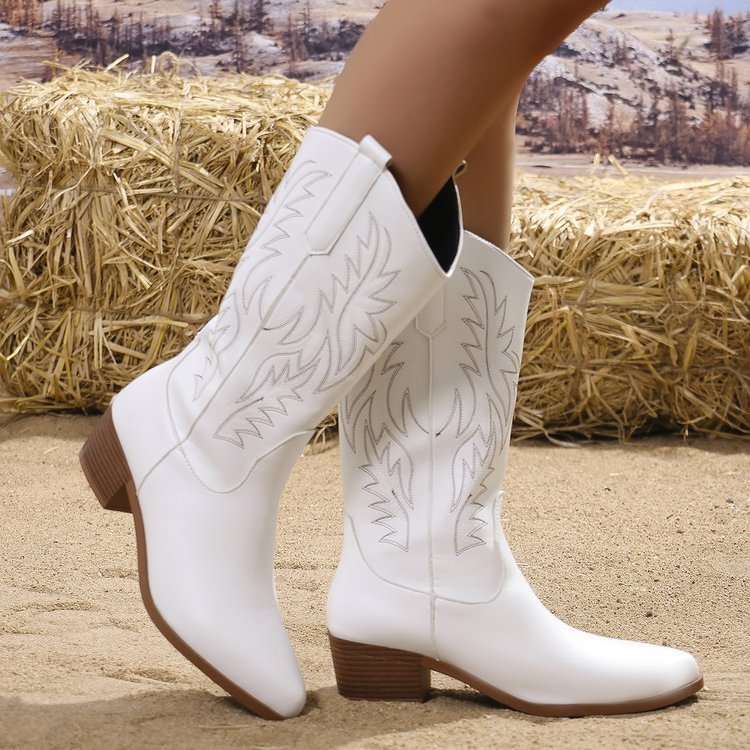 Women's Embroidered Ankle Boots - Chunky Heel Tribal Pattern Round Toe Martin Boots