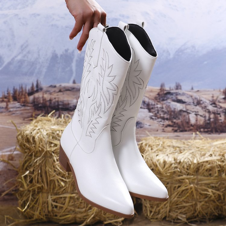 Women's Embroidered Ankle Boots - Chunky Heel Tribal Pattern Round Toe Martin Boots