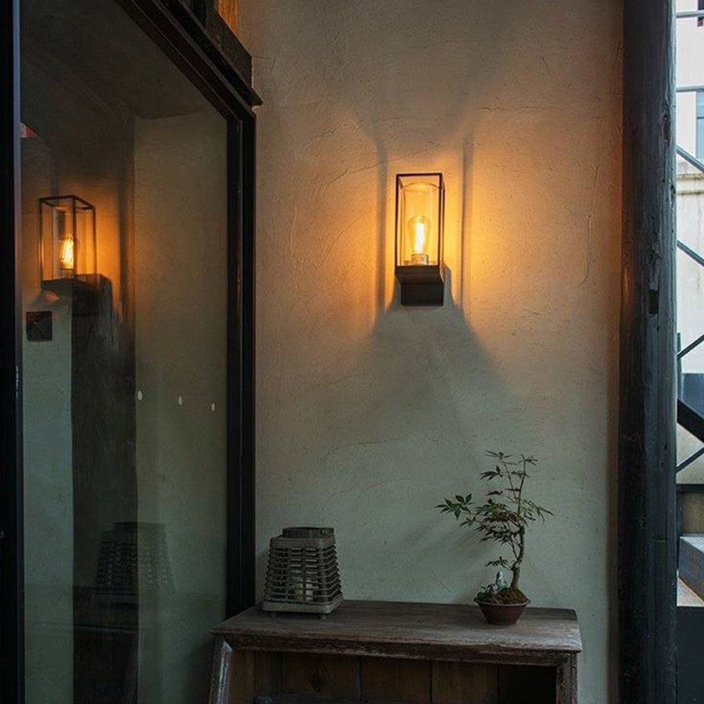 Ray Modern Rectangular Black Metal Outdoor Wall Lamp