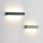 Fyra LED Outdoor Wall Light – Elegant Black & White Design