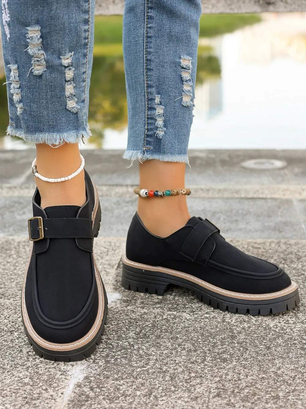 Leather Round Toe Buckle Loafers