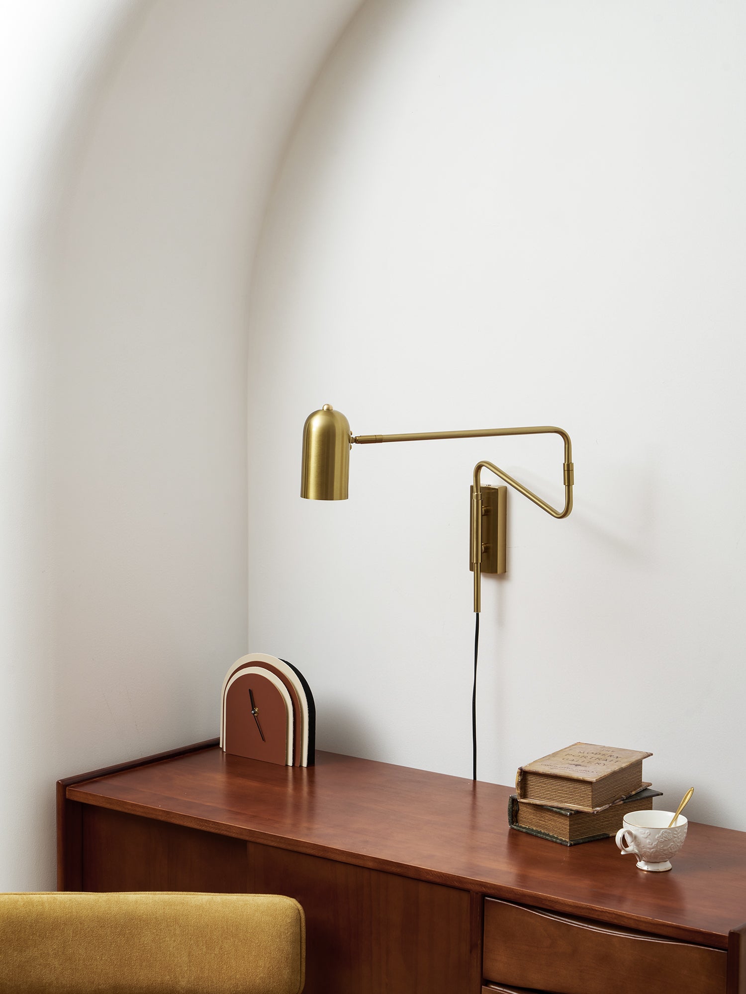 Adjustable Arm Plug-In Wall Lamp Swing Arm Bedroom Living Room Bedside — Gold Black US Plug