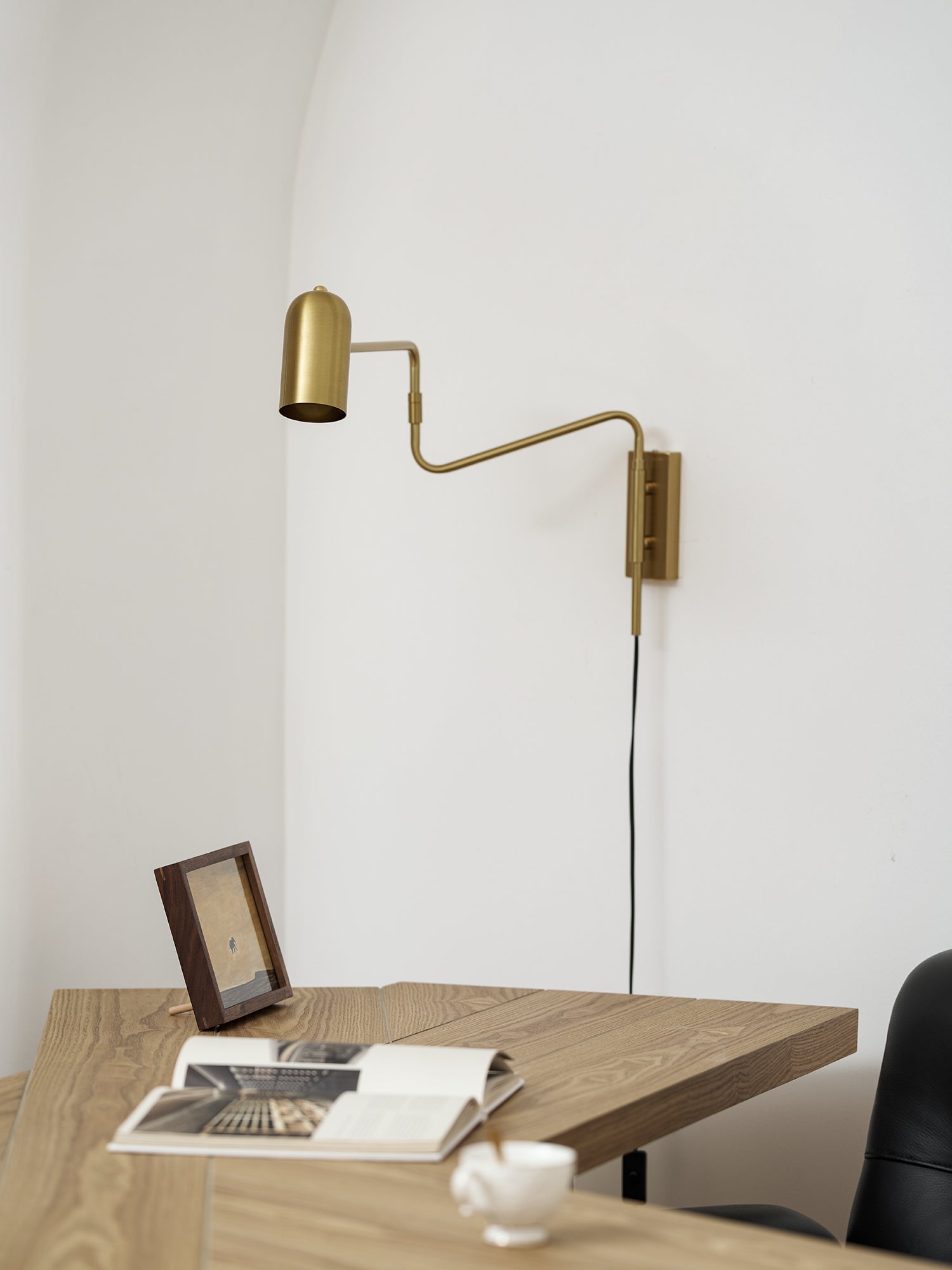 Adjustable Arm Plug-In Wall Lamp Swing Arm Bedroom Living Room Bedside — Gold Black US Plug
