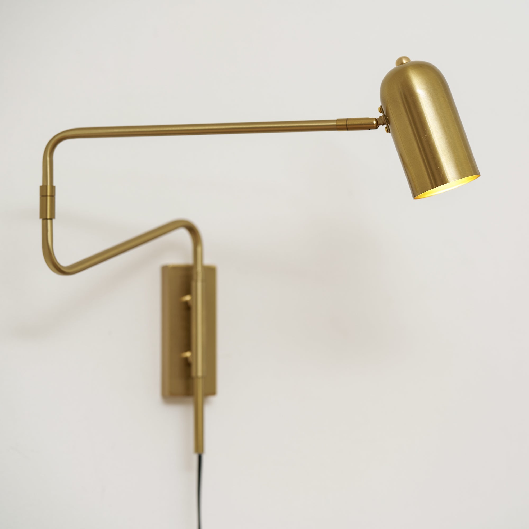 Adjustable Arm Plug-In Wall Lamp Swing Arm Bedroom Living Room Bedside — Gold Black US Plug