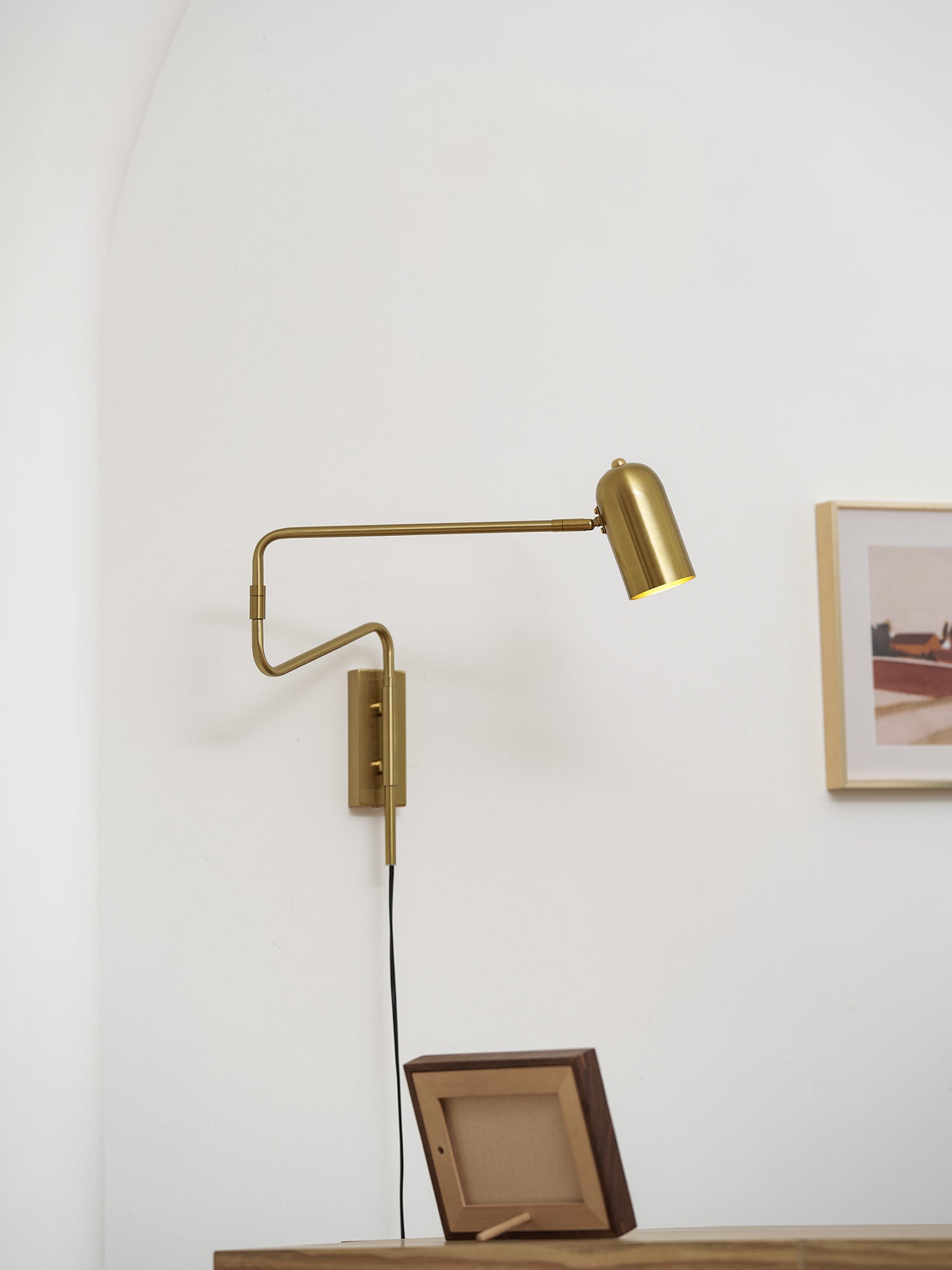 Adjustable Arm Plug-In Wall Lamp Swing Arm Bedroom Living Room Bedside — Gold Black US Plug