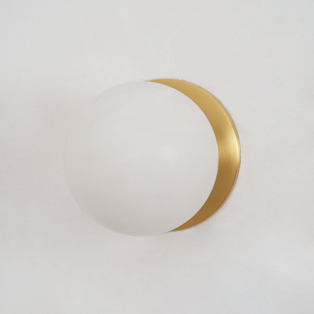 Lynq Alabaster Mini Orb Wall Lamp – Elegant Ambient Accent Lighting