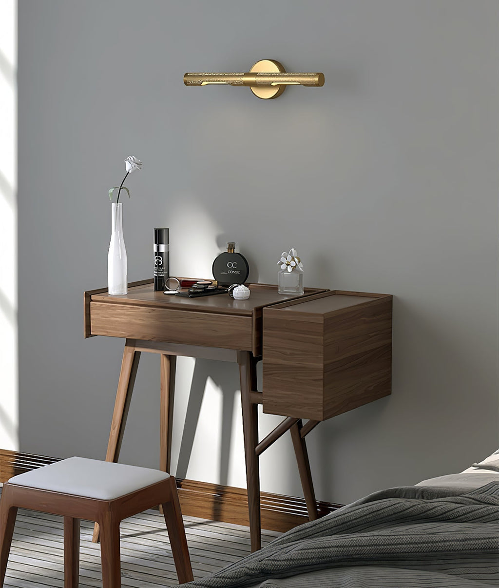 Solvain Modern Brass LED Wall Sconce – Elegant Contemporary Lighting