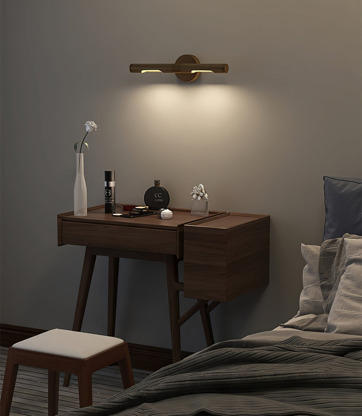Solvain Modern Brass LED Wall Sconce – Elegant Contemporary Lighting
