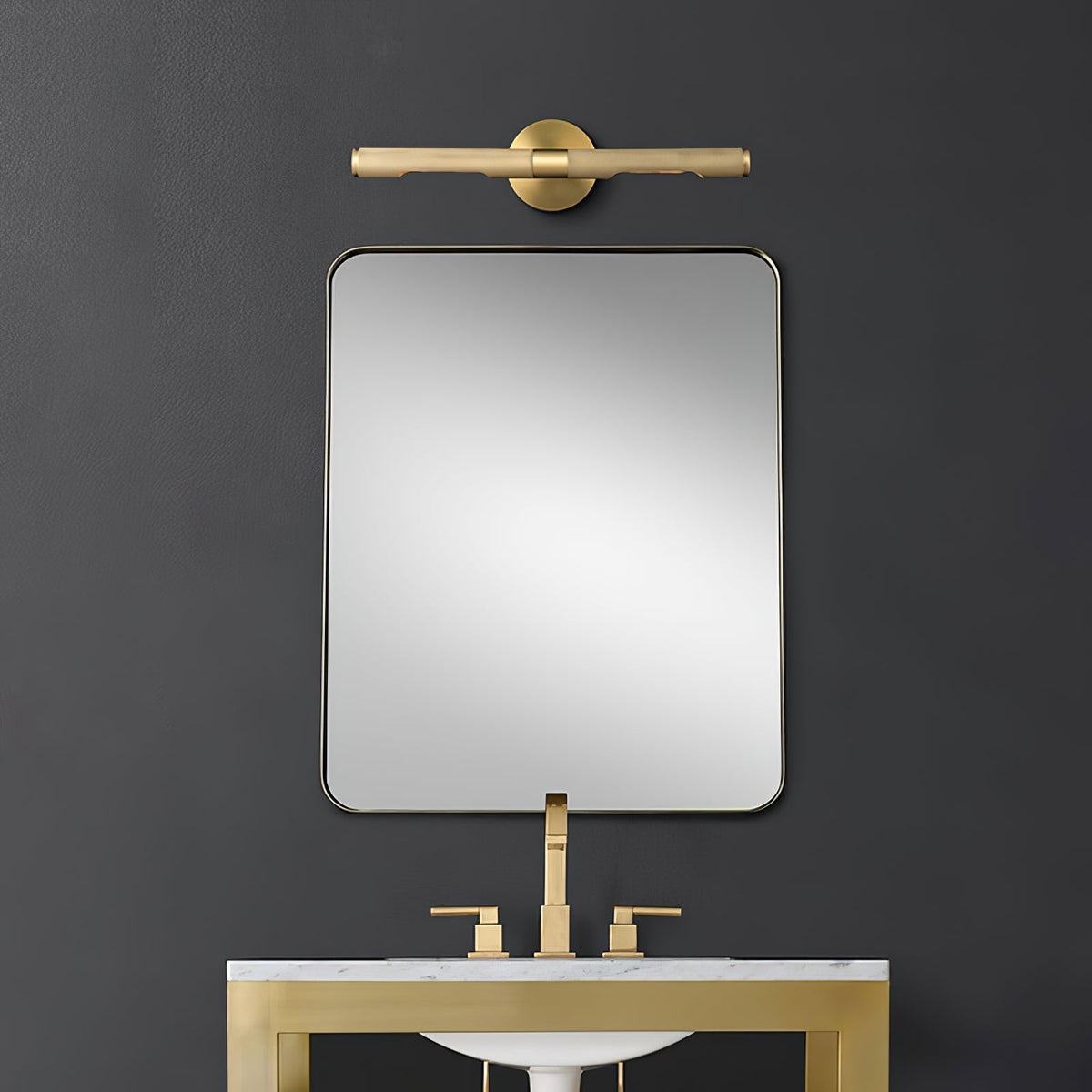 Solvain Modern Brass LED Wall Sconce – Elegant Contemporary Lighting