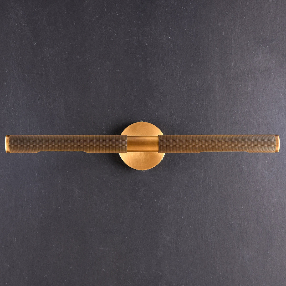 Solvain Modern Brass LED Wall Sconce – Elegant Contemporary Lighting