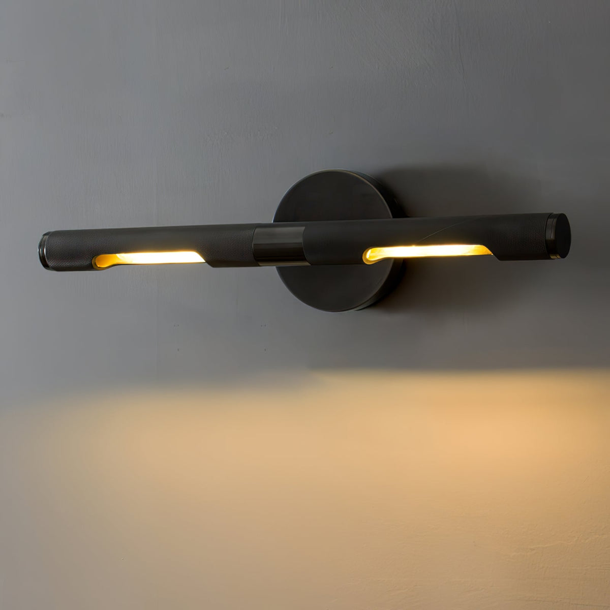 Solvain Modern Brass LED Wall Sconce – Elegant Contemporary Lighting