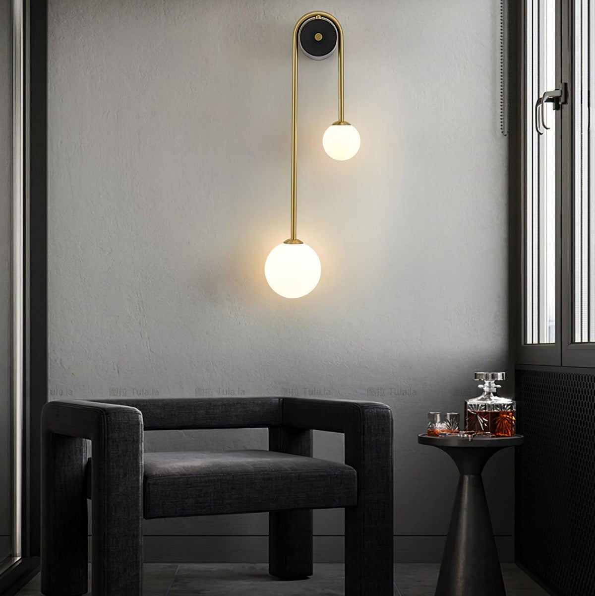 Elaro Elegant Brass Arc Wall Light – Modern Wall Sconce