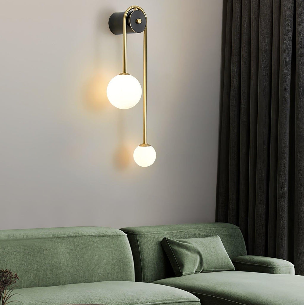 Elaro Elegant Brass Arc Wall Light – Modern Wall Sconce