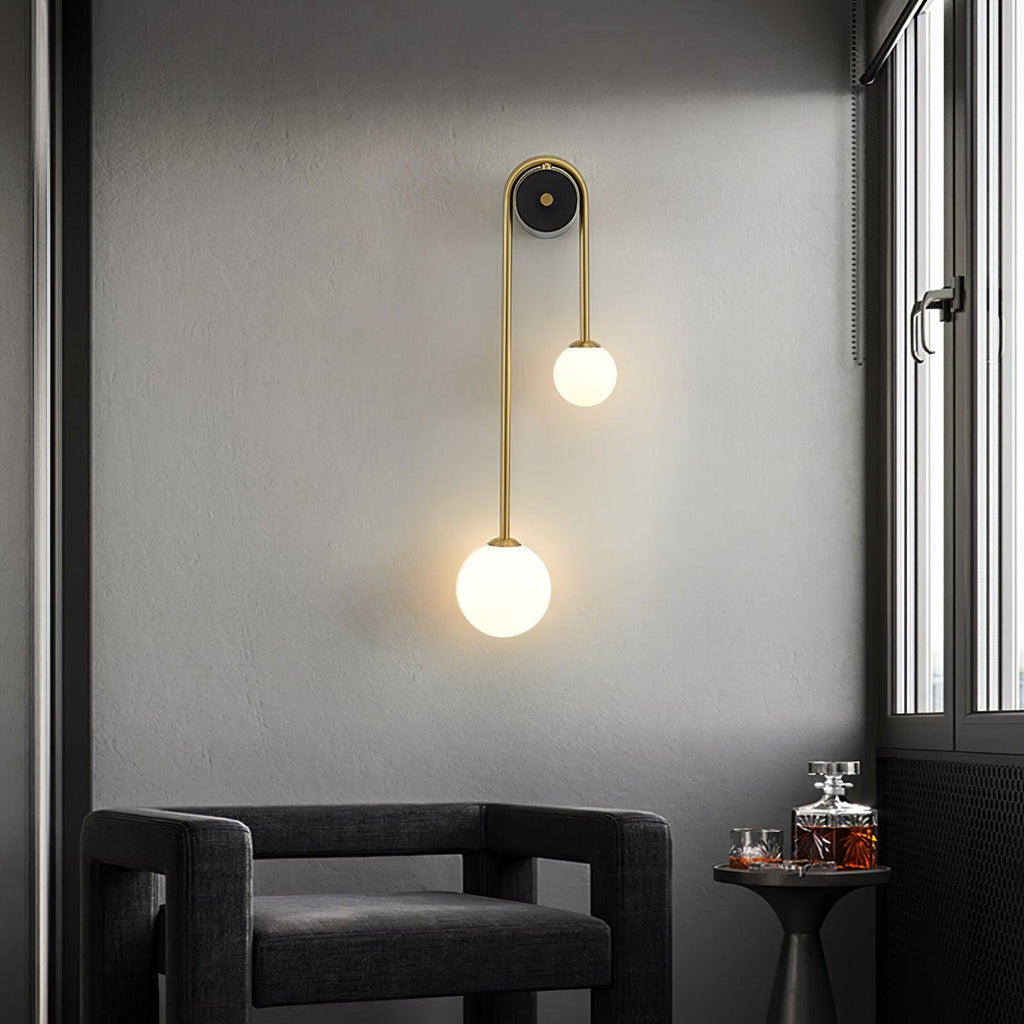 Elaro Elegant Brass Arc Wall Light – Modern Wall Sconce