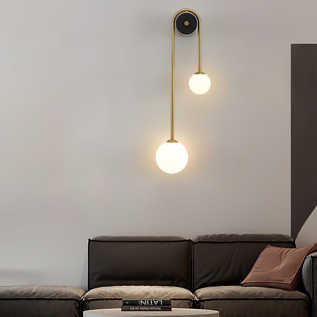 Elaro Elegant Brass Arc Wall Light – Modern Wall Sconce