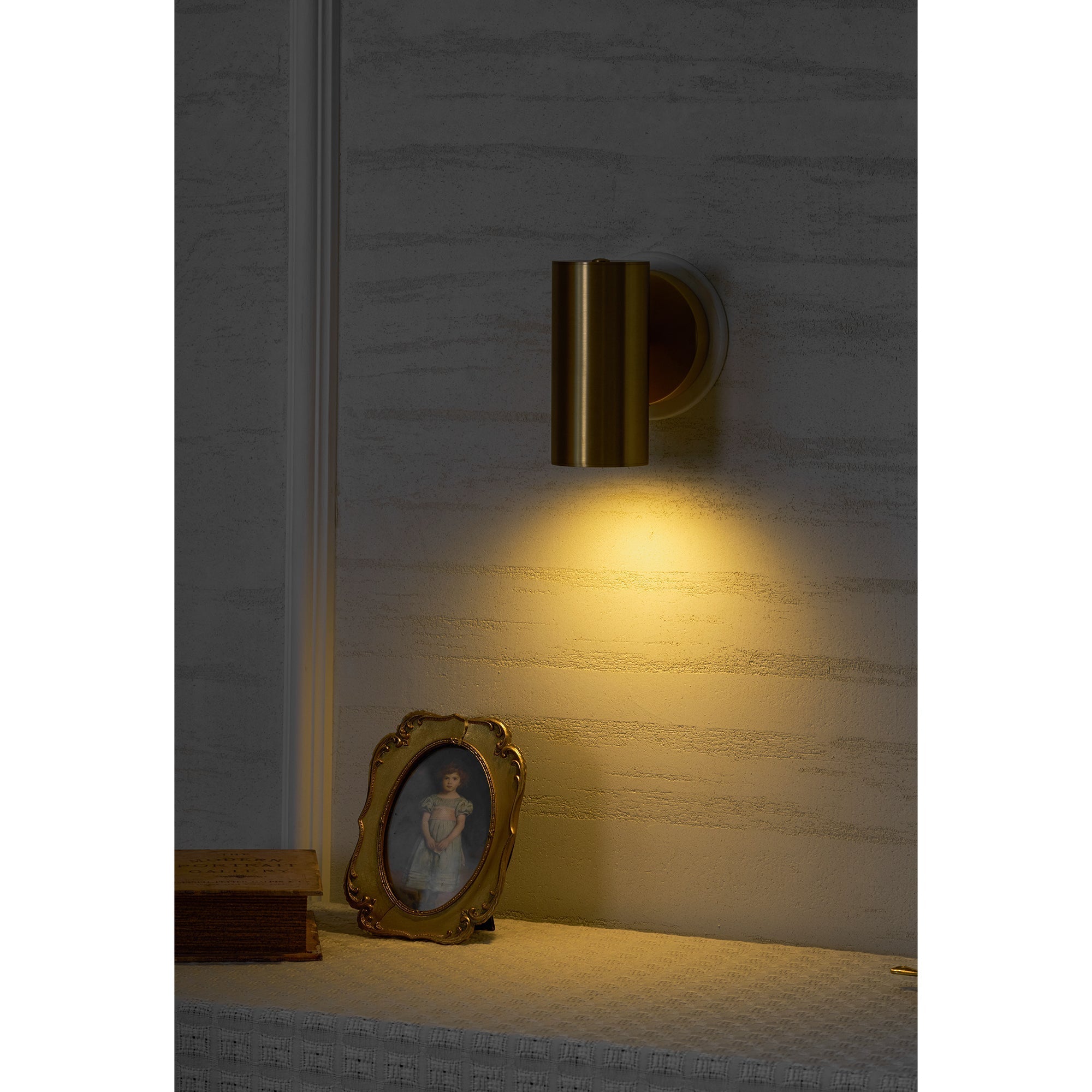 Champeaux Plaster Wall Sconce Handcrafted LED Warm White Bedroom Living Room Hallway — 2 Sizes