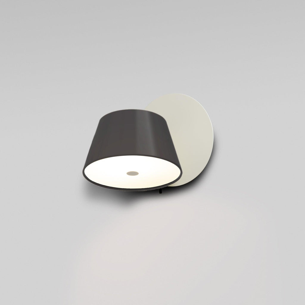 Fivra Modern Dual-Shade Wall Lamp