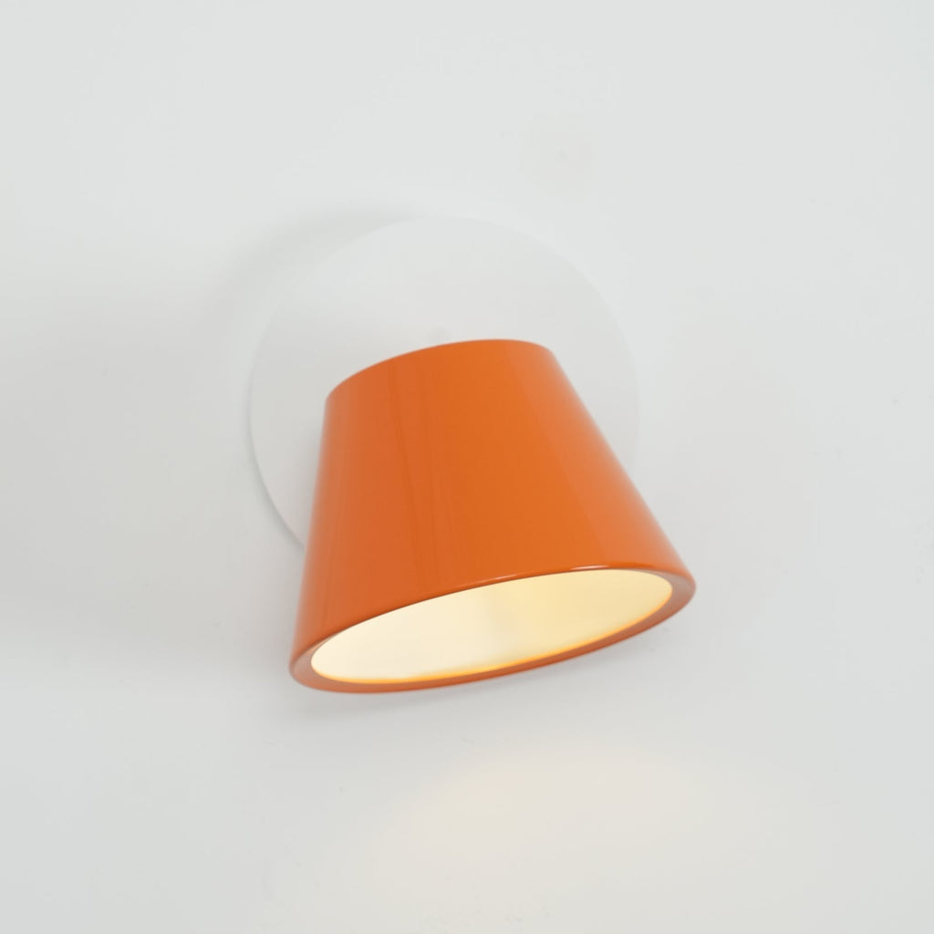 Fivra Modern Dual-Shade Wall Lamp