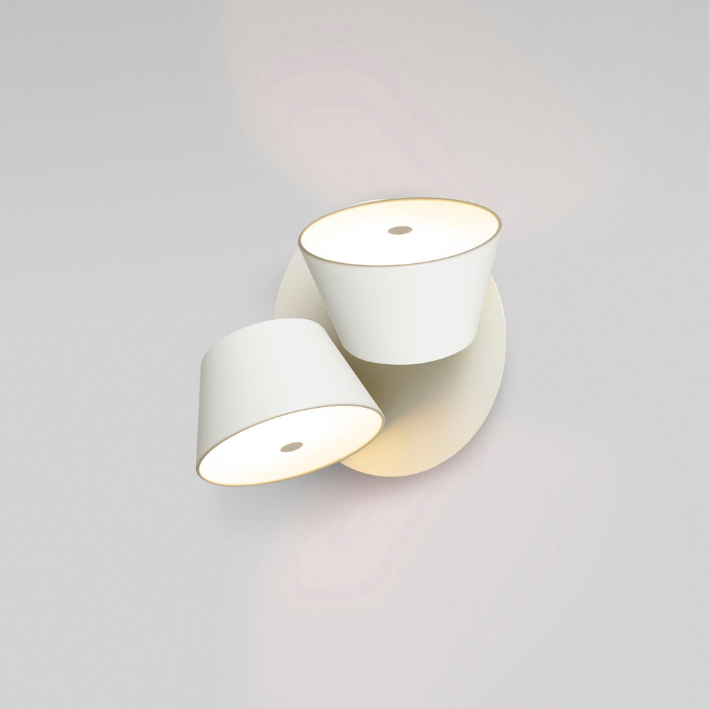 Fivra Modern Dual-Shade Wall Lamp