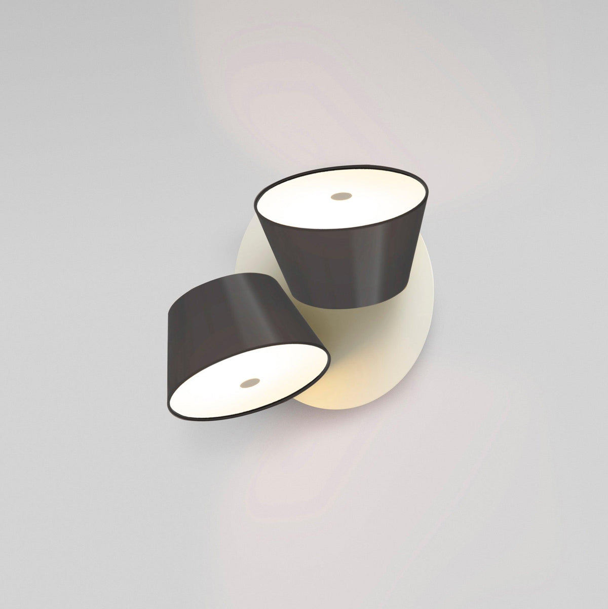 Fivra Modern Dual-Shade Wall Lamp