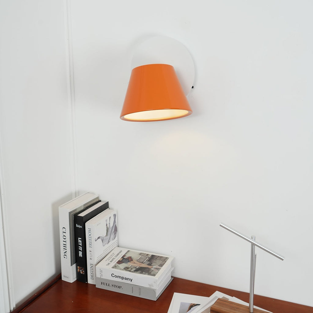 Fivra Modern Dual-Shade Wall Lamp