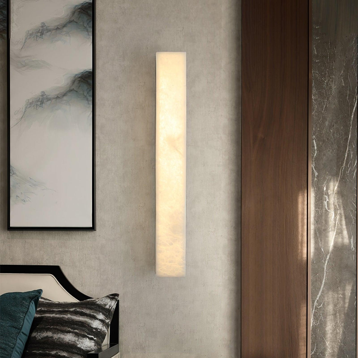 Isen Linear Wall Lamp – Elegant Brass & Alabaster Lighting
