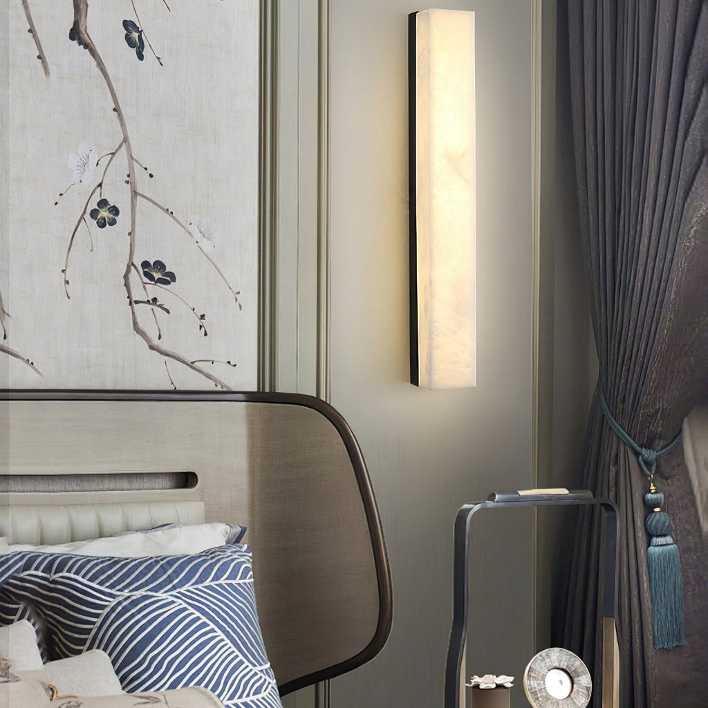 Isen Linear Wall Lamp – Elegant Brass & Alabaster Lighting