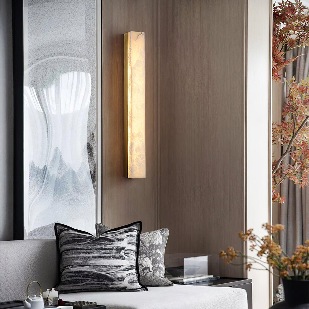 Isen Linear Wall Lamp – Elegant Brass & Alabaster Lighting