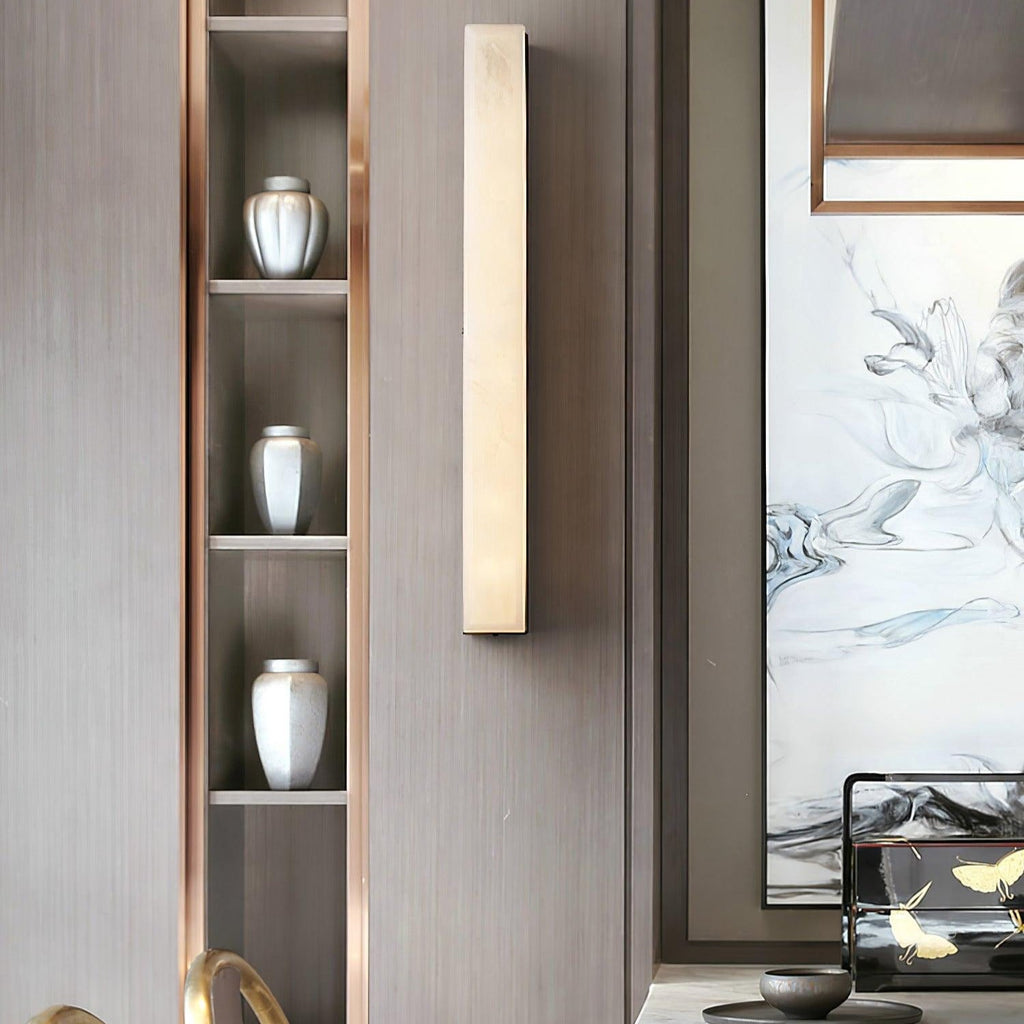 Isen Linear Wall Lamp – Elegant Brass & Alabaster Lighting