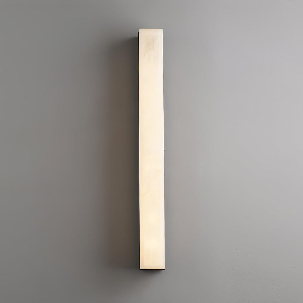 Isen Linear Wall Lamp – Elegant Brass & Alabaster Lighting
