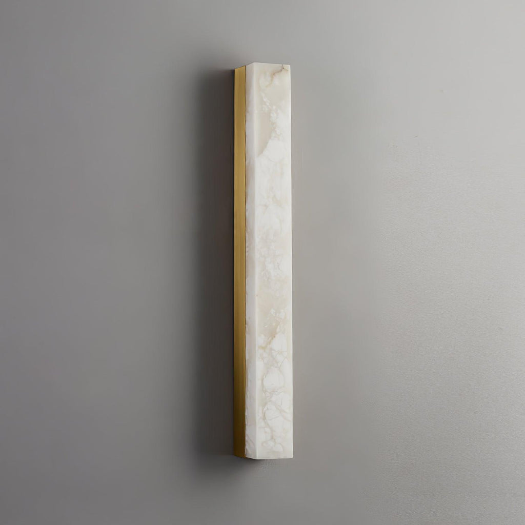 Isen Linear Wall Lamp – Elegant Brass & Alabaster Lighting