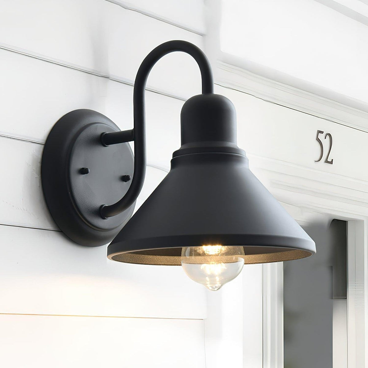 Ray Vintage Cone-Shaped Outdoor Wall Lamp