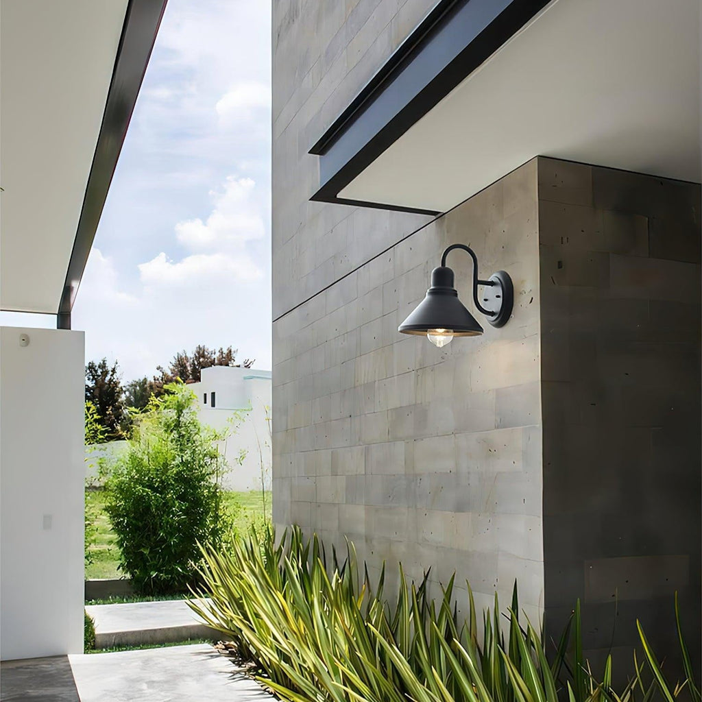 Ray Vintage Cone-Shaped Outdoor Wall Lamp