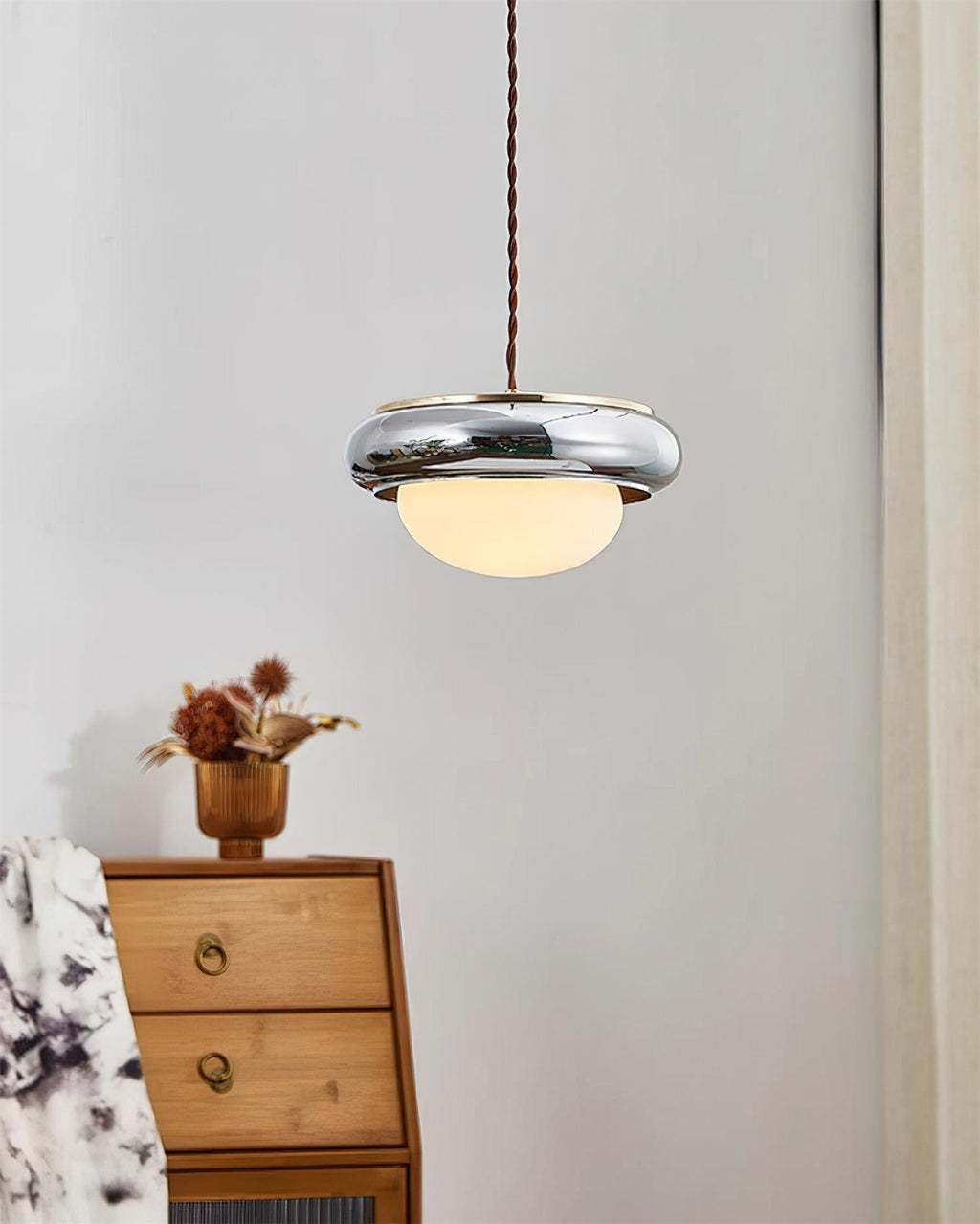 Quillon Wood Ring Pendant Lamp