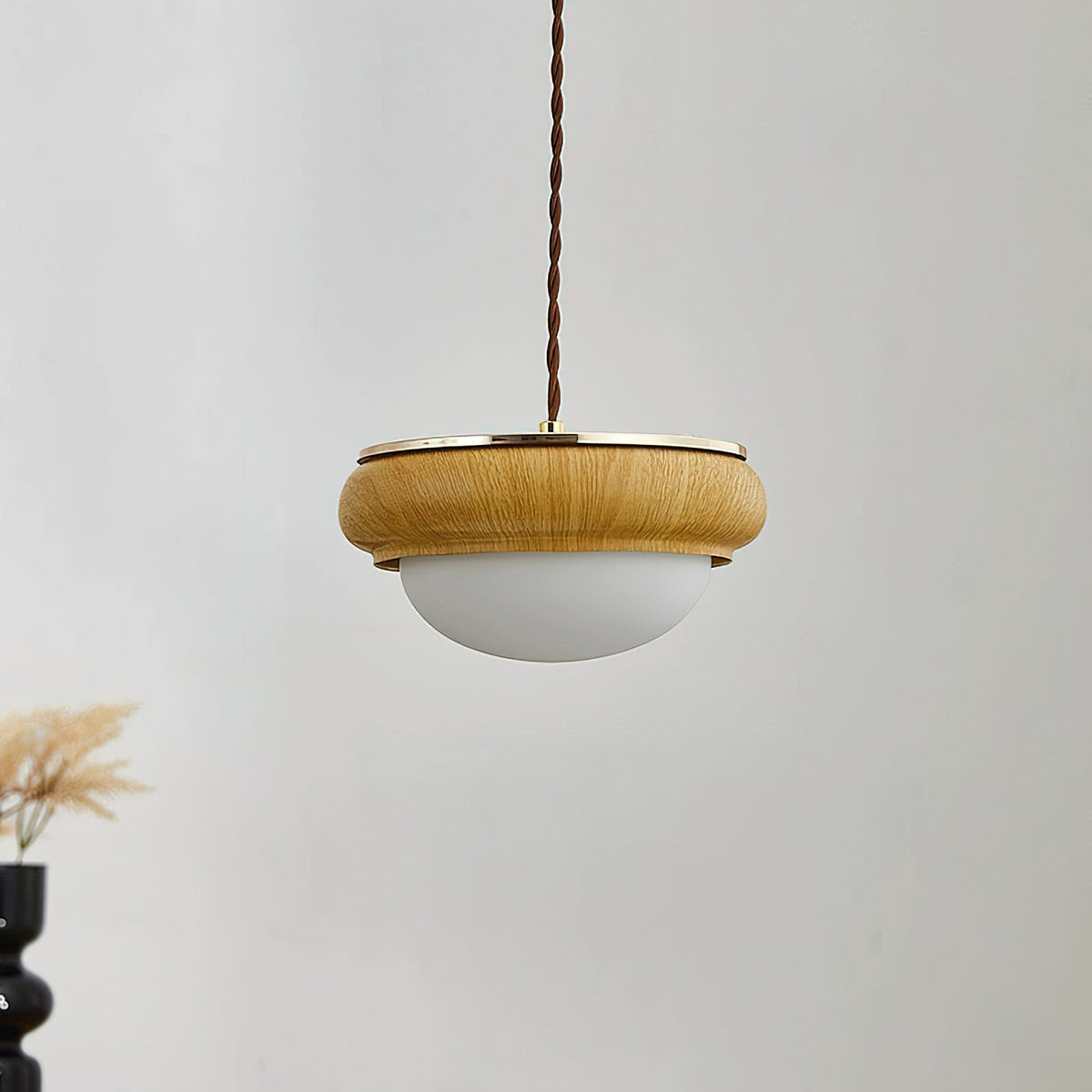 Quillon Wood Ring Pendant Lamp