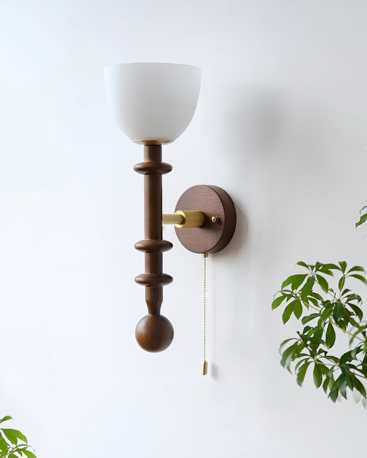 Pivelo Elegant Wooden Wall Lamp for a Warm, Modern Ambiance