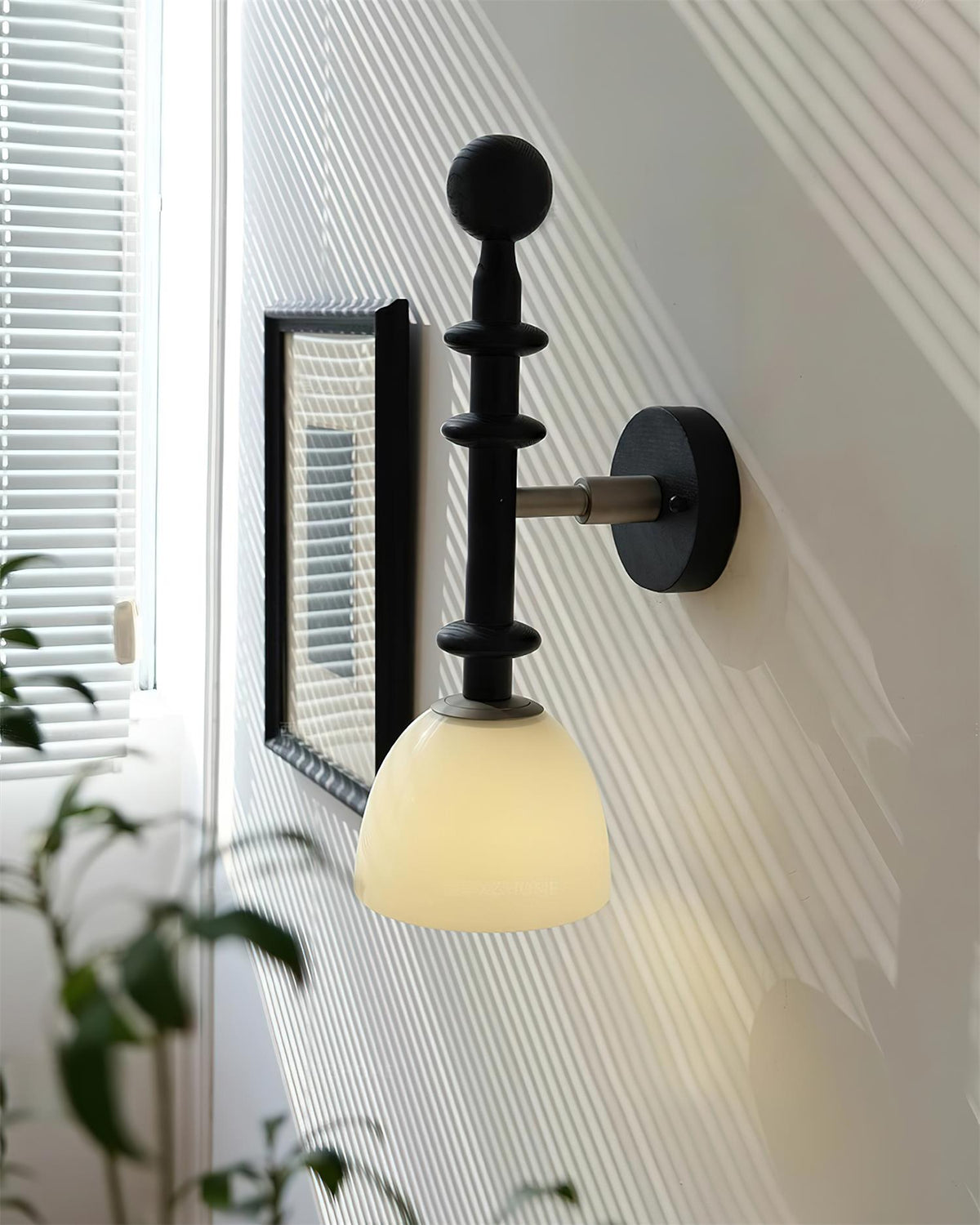 Pivelo Elegant Wooden Wall Lamp for a Warm, Modern Ambiance