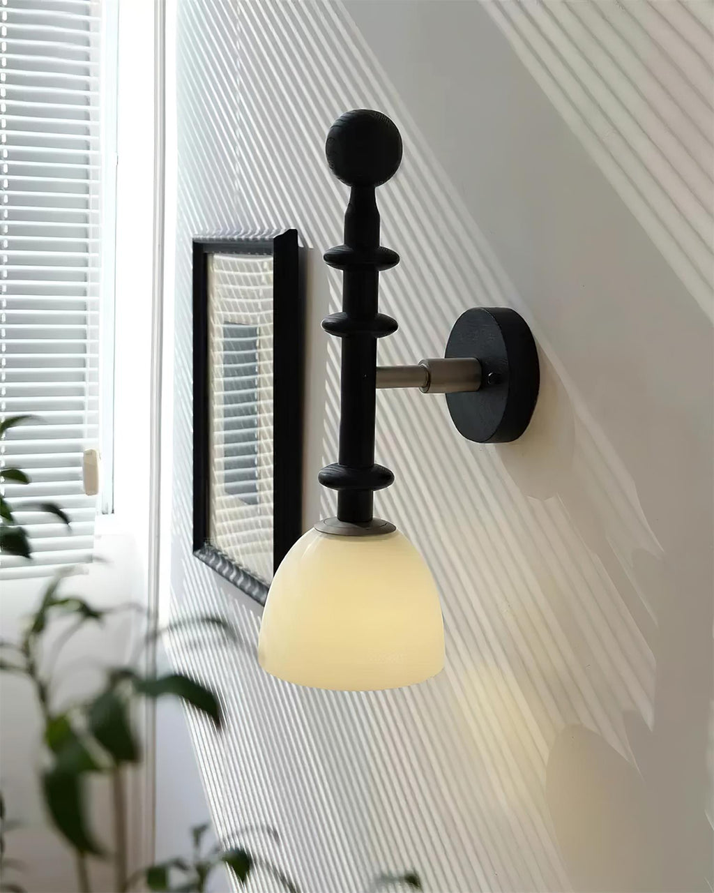 Pivelo Elegant Wooden Wall Lamp for a Warm, Modern Ambiance