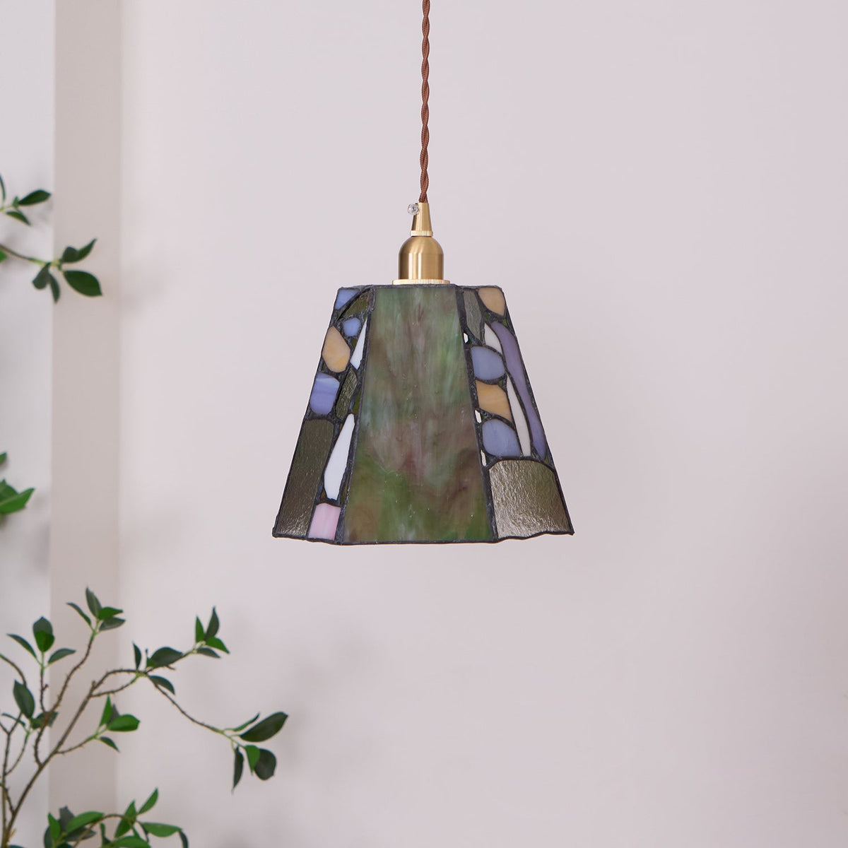 Mavine Tiffany-Style Stained Glass Pendant Light
