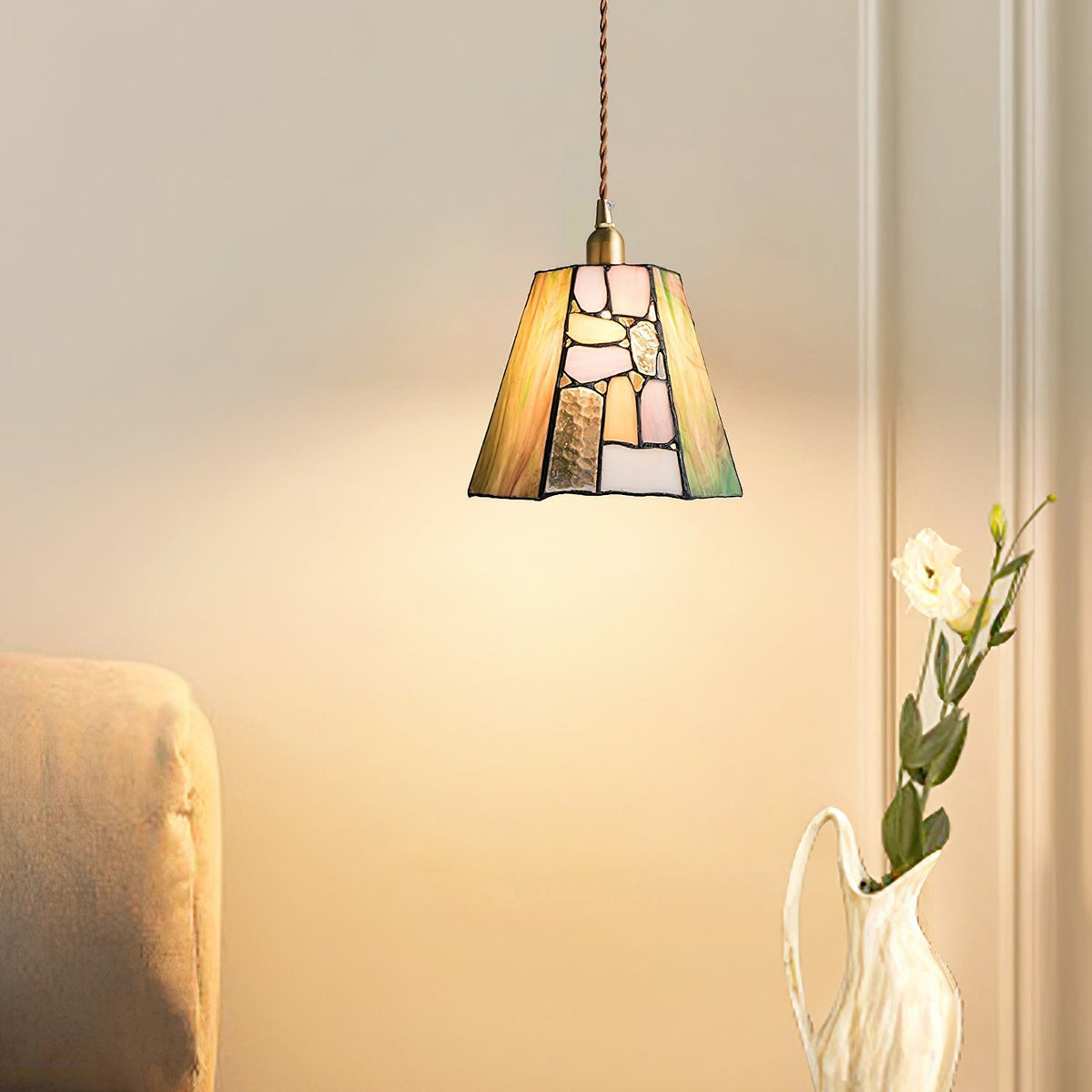 Mavine Tiffany-Style Stained Glass Pendant Light