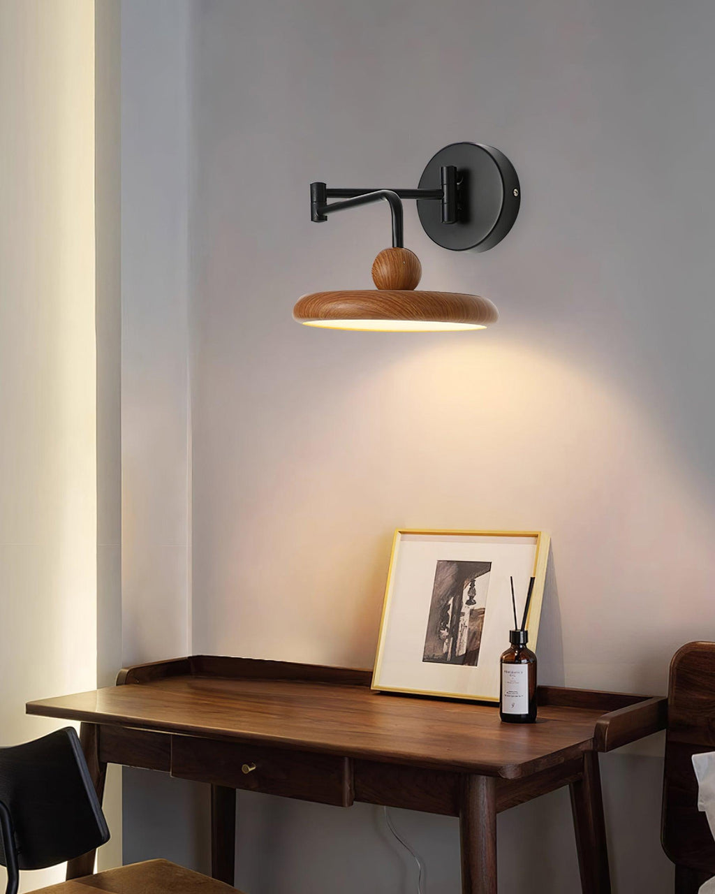 Nella Wooden Wall Light – Stylish Natural Wood Wall Sconce for a Warm, Modern Home