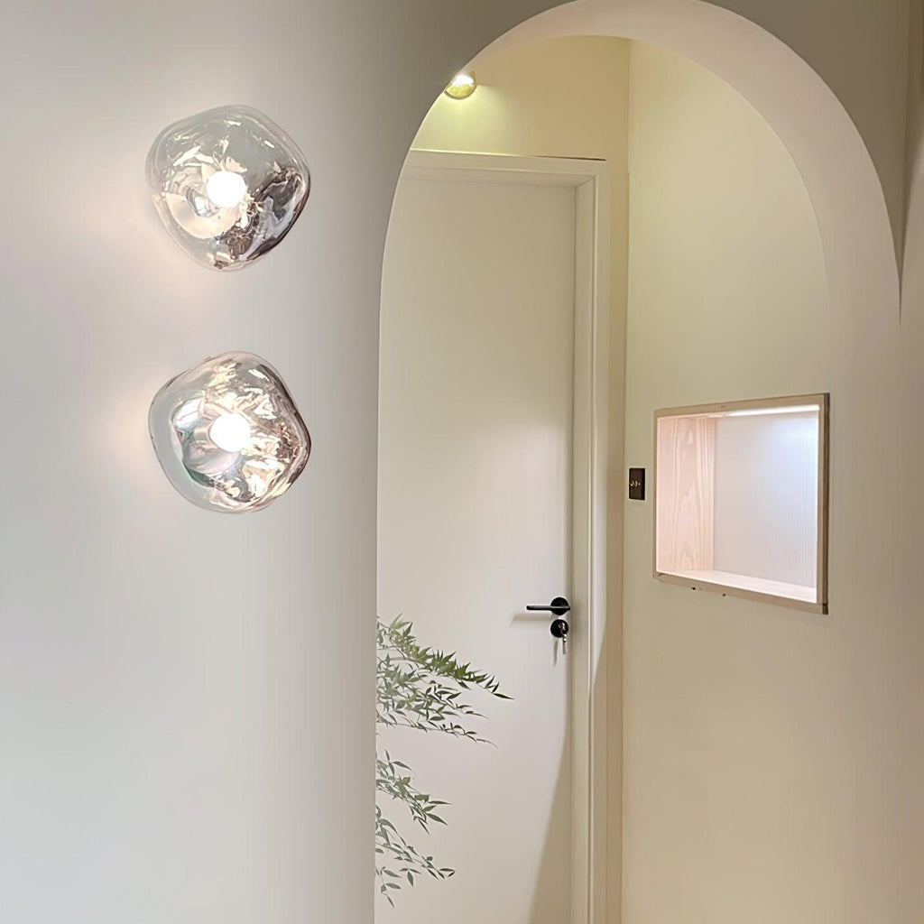 Auden Amber Glass Wall Lamp – Elegant Warm Glow Lighting for Stylish Interiors