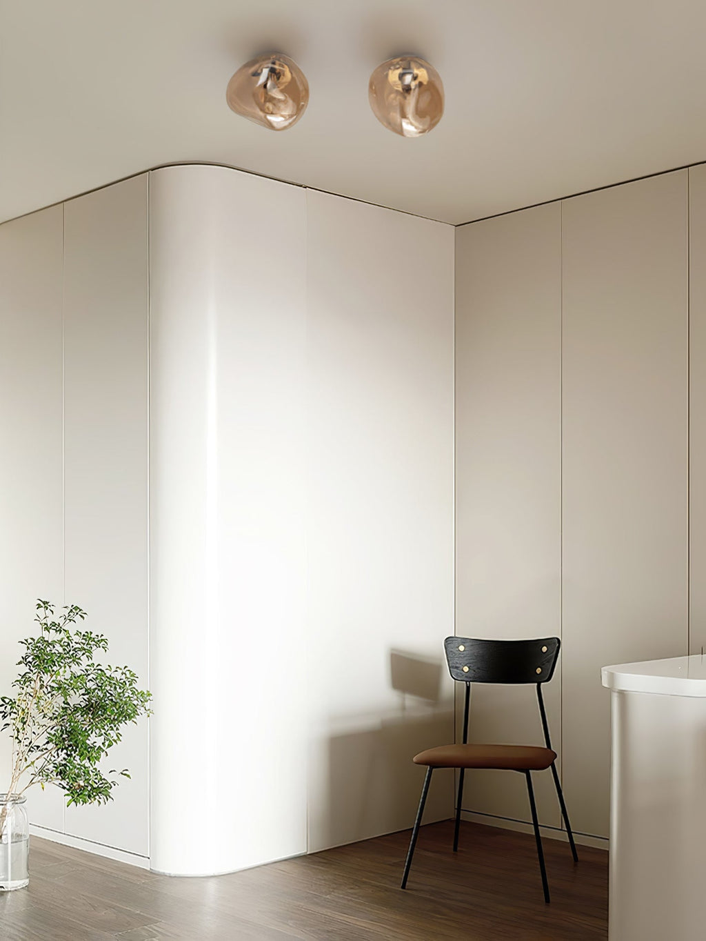 Auden Amber Glass Wall Lamp – Elegant Warm Glow Lighting for Stylish Interiors