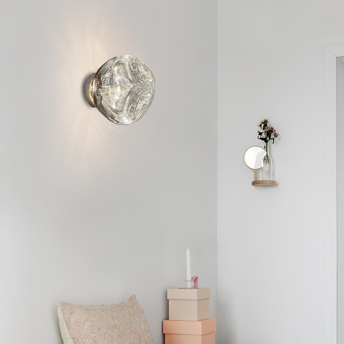 Auden Amber Glass Wall Lamp – Elegant Warm Glow Lighting for Stylish Interiors