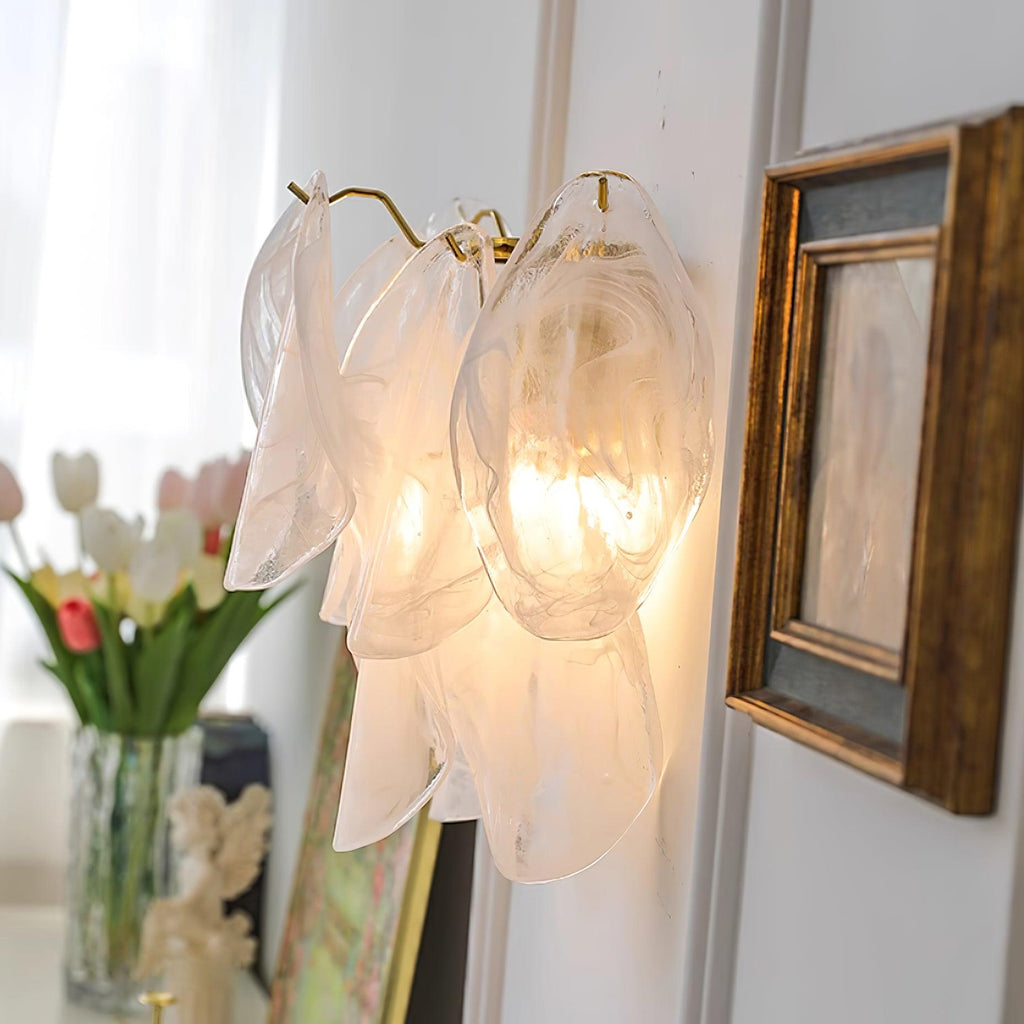 Evelo Petal Glass Wall Lamp – Elegant Floral Accent Lighting
